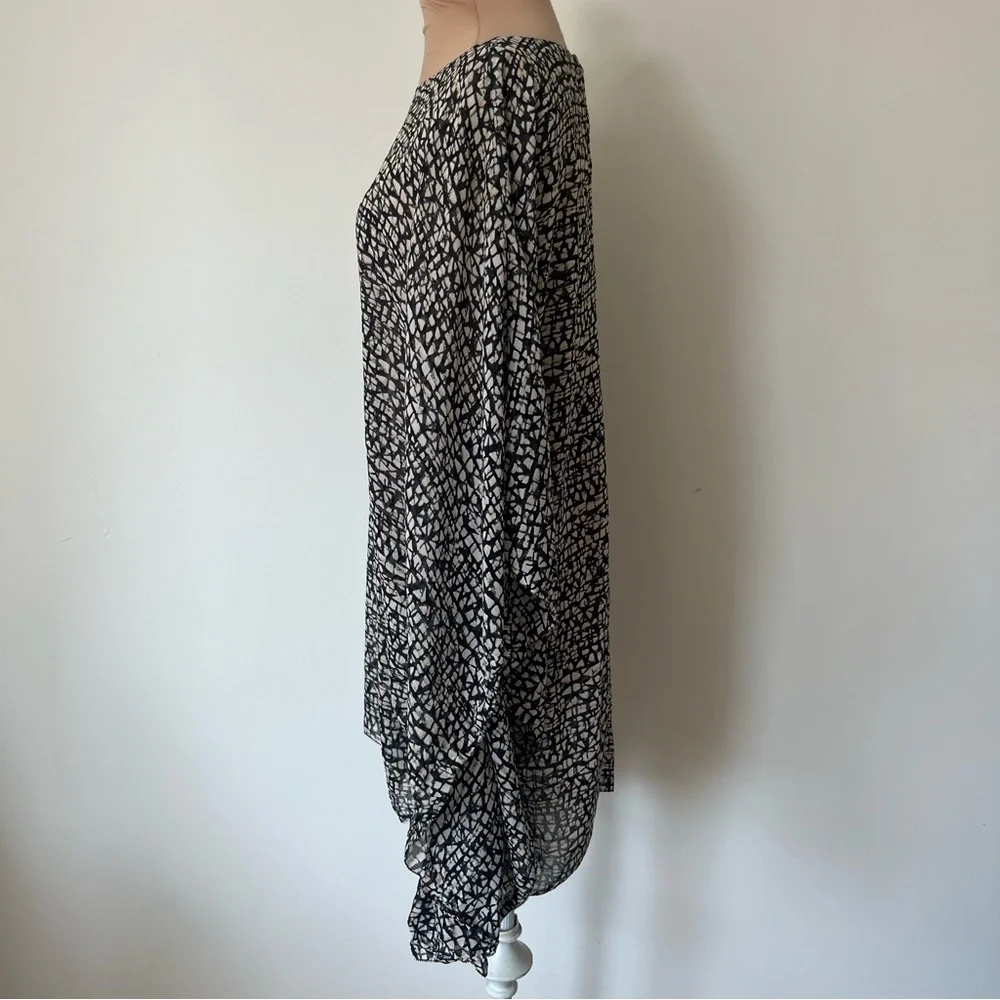 Tory Burch Silk Black White Patterned Tunic Kaftan Flowy Semi Sheer Top EUC XS/S